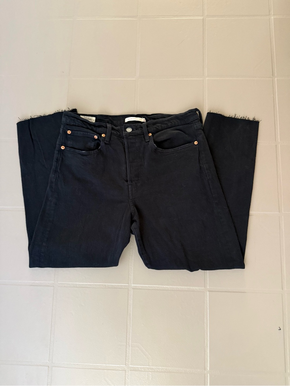 Levi's Women's Black Straight-Leg Jeans